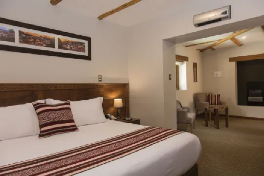 Del Pilar Ollantaytambo