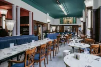 Grand Hotel de Valenciennes - breakfast