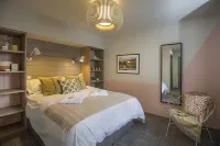 Lock Chambers, Caledonian Canal Centre Hotels in Fort Augustus