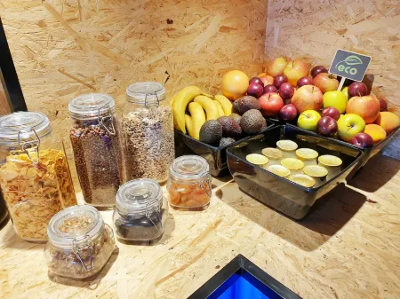 MB Hostels Premium Eco - Adults Recommended