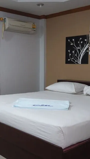 ห้องสแตนดาร์ด เตียงใหญ่ 1 เตียง