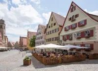 Altstadtmittehotel Sonne Hotels in Dinkelsbuhl