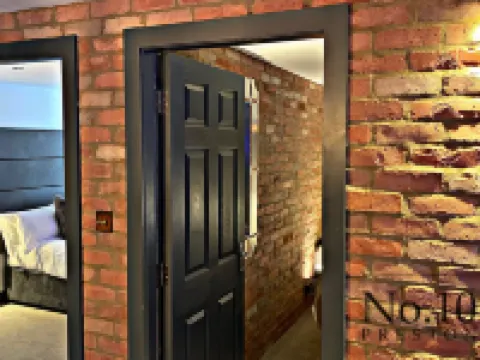No.10 Preston Hotels in Preston