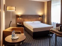 Warmiński Hotel & Conference Hotels near High Gate