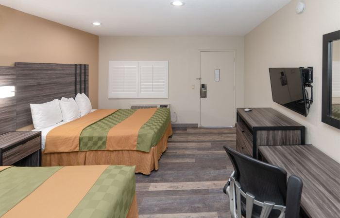 Crown Hotel