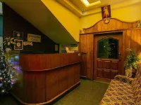 Ebenezer Plaza Hoteles en Nedumbassery