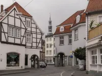 Hotel am Wall Hotels near Mohnesee-Turm