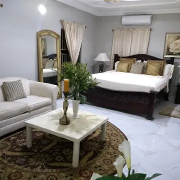 The Winford Boutique Hotel Achimota Hotels near Tesano