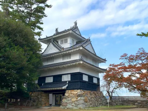 Toyoko Inn Toyohashi Eki Higashi Guchi Отели рядом с достопримечательностью «Toyohashi City Museum of Art»