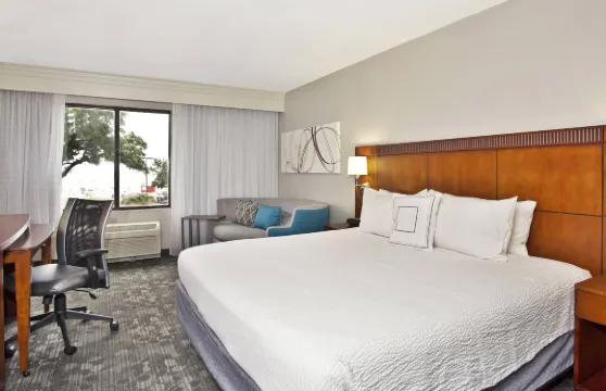 格爾夫波特海濱萬豪萬怡酒店