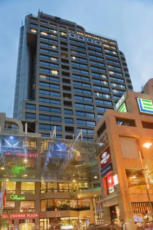 Crowne Plaza Beirut Отели рядом с достопримечательностью «Рынки Бейрута (Суки)»