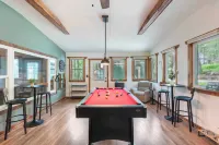 Arrowhead Lake Retreat by AvantStay Shared Pool Game Room Firepit
