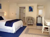 Santorini Guesthouse Hotels in East london