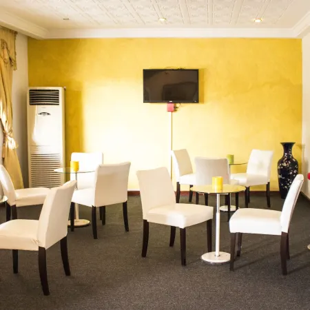 Embassy Suites Hotels & Restaurant