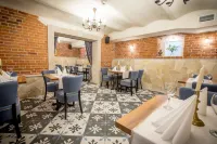 Hotel Diament Economy Gliwice - พร้อมอาหารเช้า
