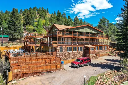 Green Mountain Falls Lodge Отели в г. Дивайд