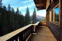 Montana Apartments - Mountain view