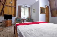 RedDoorz Plus near Parahyangan University