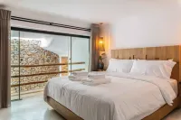 أوبسيشن ميكونوس