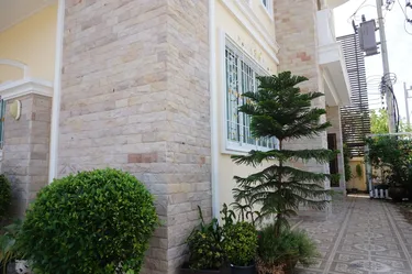 รูปภาพของเดอะ ไนน์ แมนชั่น