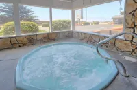 Silver Surf Motel