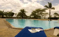 Jacaranda Lake Elementaita Lodge - Swimmingpools