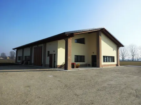 Agriturismo Arcadia Отели рядом с достопримечательностью «Museo Lamborghini»