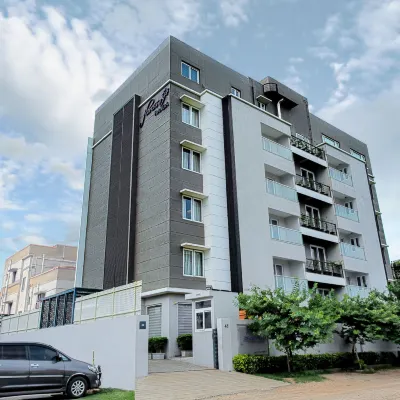 Floressa Randa, Porur Hotels near Porur