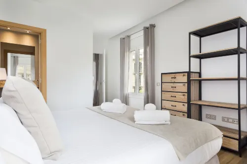 Amister Apartments