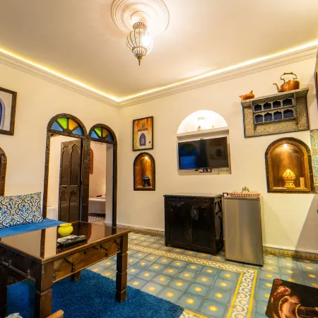 Dar Nokhba Inn