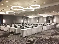 Holiday Inn Chicago NW Crystal LK Conv Ctr Hotels in Crystal Lake
