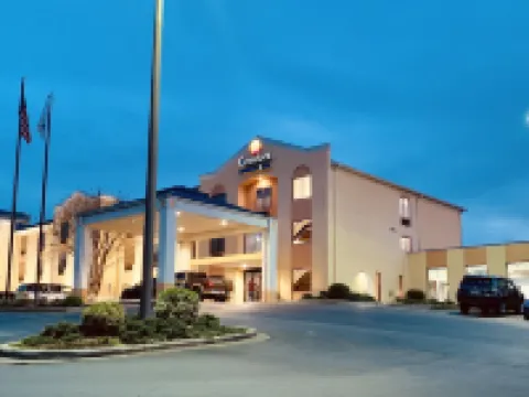 Comfort Inn & Suites Hotels in Morganton