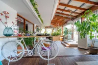 Maison 66, Riviera Hotels Hotels in Alimos