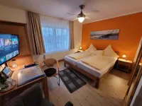 Naturwert Hotel Garni Ursula Hotels in Krummhorn