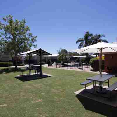 Ashleigh Court Motor Inn Hotel Exterior