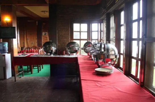 尼瓦丹羽別墅度假村