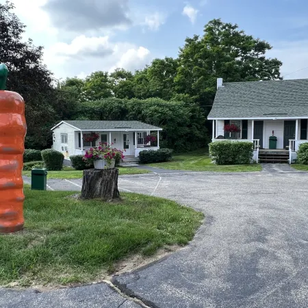 School House Inn
