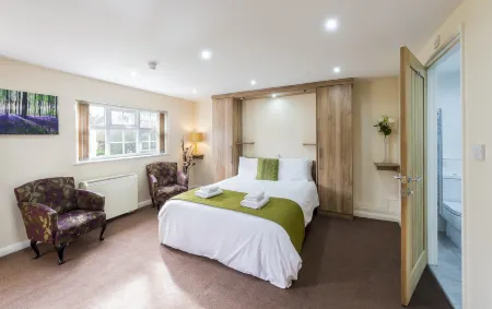 The Limes Country Lodge Hotel Отели в г. Реддич