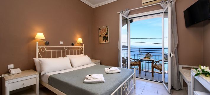 Ipsos di Mare Hotels in Corfu
