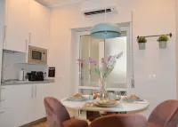 Luxury Central Apartment near the port [Corso Marconi Boutique Apartment]