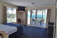 Whitsunday Sands Resort Hotel a 