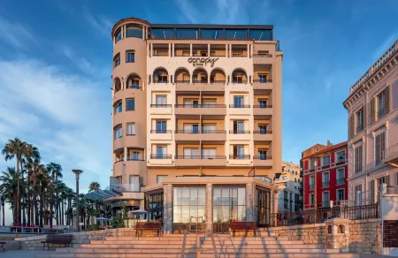 Canopy by Hilton Cannes Отели рядом с достопримечательностью «Allées de la Liberté»