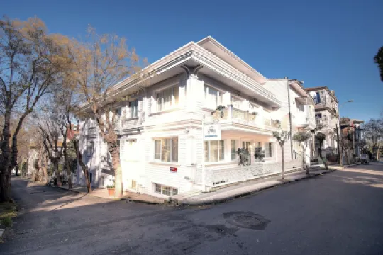 Buyukada Cankaya Hotel Hotels near St. George Monastery