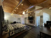 Sherwood Arms Motel - 2-Star