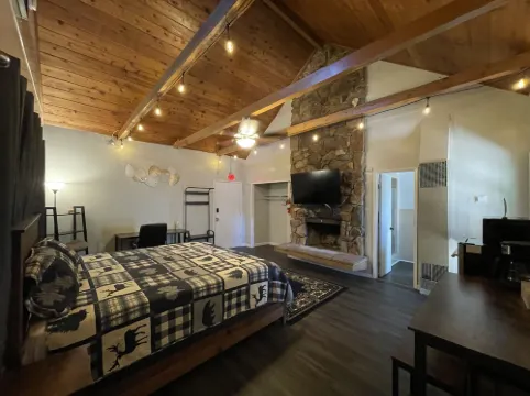 Sherwood Arms Motel