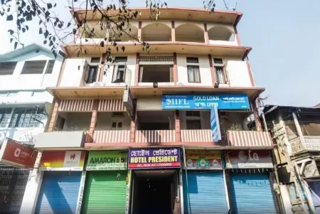 Hotel President Отели в г. Джорхат