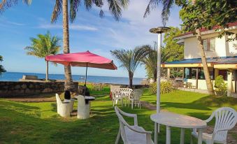 Puesta del Sol Beach Bungalows