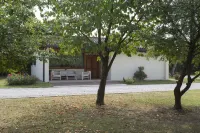 La casa di campagna Hotel in zona Villaggio delle Zucche di Nonno Andrea