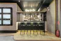 İbos Hotels Izmir - Quầy bar