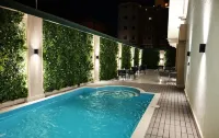 Hotel Elite Haven - Pools